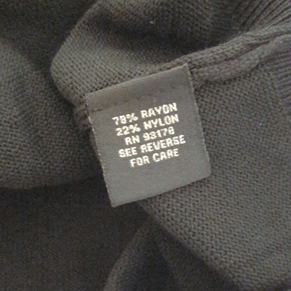 Catherine Malandrino Rhinestone Button Sleeve Detailed Sweater NWT - Picture 3 of 14